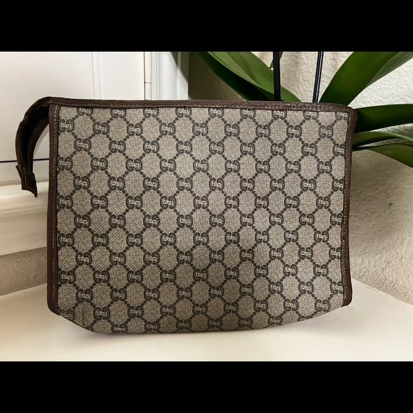Beautiful Gucci clutch - Picture 12 of 13